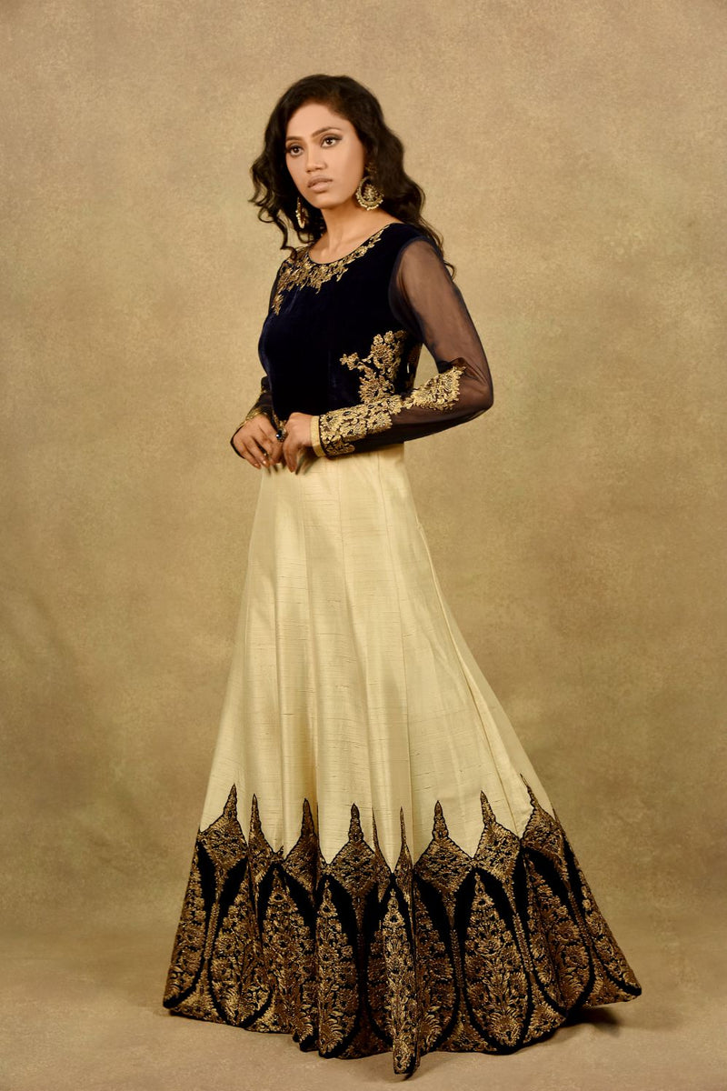 VANILLA BLUE DECADENCE – Kala Shree Regalia